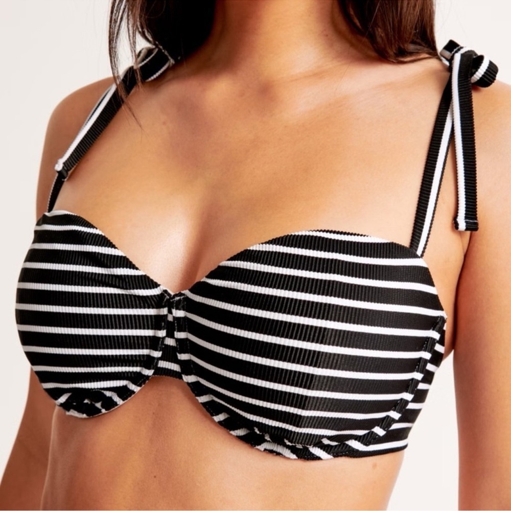 NWT A&F Curve Love Underwire Black & White Striped Bikini Top Size Small S